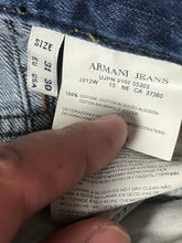 Lade das Bild in den Galerie-Viewer, vintage Armani Jeans {M}
