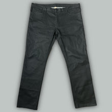 Lade das Bild in den Galerie-Viewer, vintage Burberry jeans {XL}
