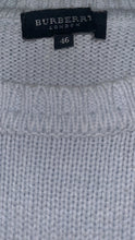 Carica l&#39;immagine nel visualizzatore di Gallery, vintage babyblue Burberry knittedsweater {S}
