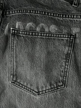 Lade das Bild in den Galerie-Viewer, vintage Lacoste jeans {M}
