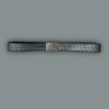 Carregar imagem no visualizador da galeria, vintage reversible Fendi belt
