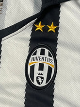 Charger l&#39;image dans la galerie, vintage Nike Juventus Turin 2010-2011 home jersey {S}
