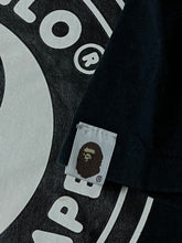 Lade das Bild in den Galerie-Viewer, vintage BAPE a bathing ape t-shirt  {L}
