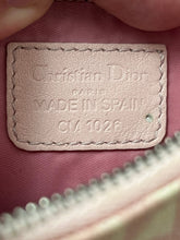 Lade das Bild in den Galerie-Viewer, vintage Christian Dior slingbag
