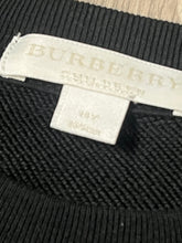 Lade das Bild in den Galerie-Viewer, vintage Burberry sweater {S}
