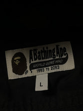 Lade das Bild in den Galerie-Viewer, vintage BAPE a bathing ape SHARK sweatjacket {L}
