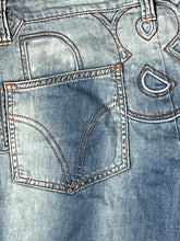 Cargar imagen en el visor de la galería, vintage Dolce &amp; Gabbana jeans {M}
