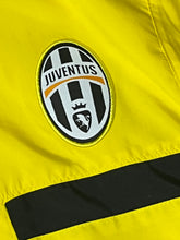 Lade das Bild in den Galerie-Viewer, vintage Nike Juventus windbreaker {M}
