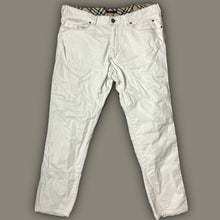 Load image into Gallery viewer, vintage Burberry jeans {M}
