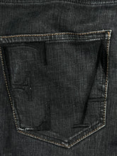Lade das Bild in den Galerie-Viewer, vintage Emporio Armani jeans {S}
