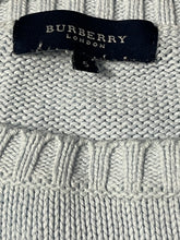 Charger l&#39;image dans la galerie, vintage babyblue Burberry knittedsweater {M}
