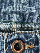 Lade das Bild in den Galerie-Viewer, vintage Lacoste jeans {M}
