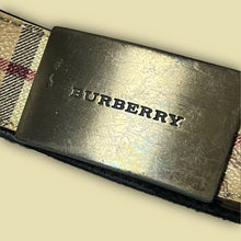 Carregar imagem no visualizador da galeria, vintage Burberry belt fullset
