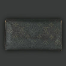 Φόρτωση εικόνας στο εργαλείο προβολής Συλλογής, vintage Louis Vuitton wallet
