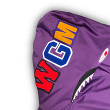 Carregar imagem no visualizador da galeria, BAPE shark jersey full zip DSWT Bape
