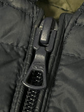 Cargar imagen en el visor de la galería, black Lacoste vest {S} - 439sportswear
