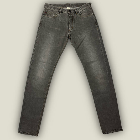 vintage Burberry jeans {M-L}