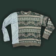 Lade das Bild in den Galerie-Viewer, REWORKED vintage Lacoste knittedsweater
