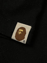 Cargar imagen en el visor de la galería, BAPE a bathing ape t-shirt {S}
