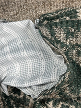 Lade das Bild in den Galerie-Viewer, REWORKED vintage Lacoste knittedsweater

