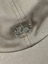 Cargar imagen en el visor de la galería, vintage Burberry cap Burberry
