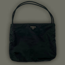 Lade das Bild in den Galerie-Viewer, vintage Prada shoulder bag Prada
