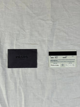 Lade das Bild in den Galerie-Viewer, vintage Prada sling bag Prada
